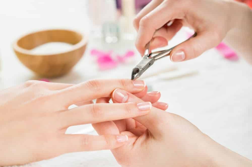 Top 5 Best Cuticle Removers | 2021 Reviews