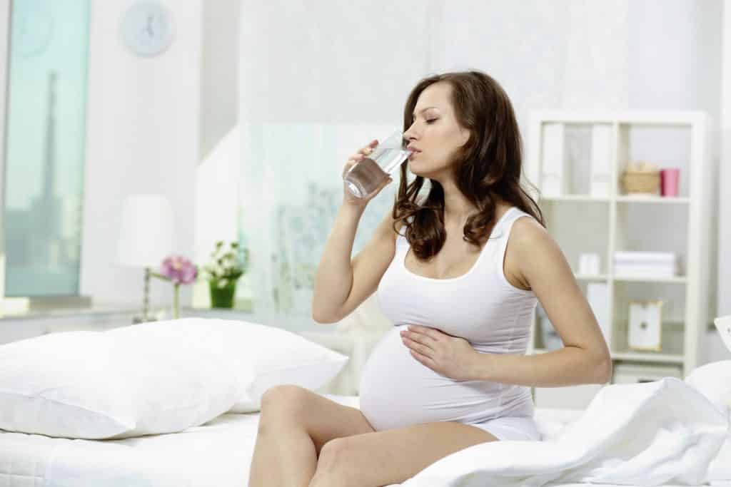 How Much Water Should I Drink When Pregnant?